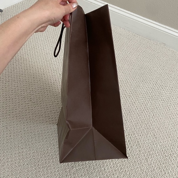 Louis Vuitton Shopping Bag - Picture 4 of 9